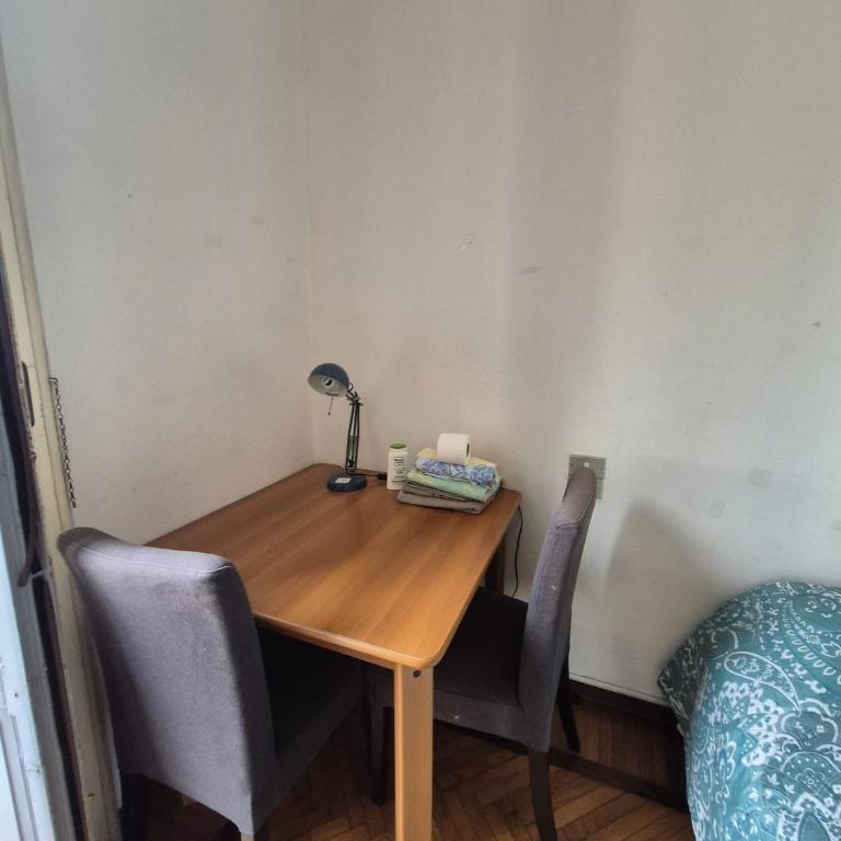Appartamento completo o Camere private, Lecco Centro vicino alla stazione e al lago - Camera Matrimoniale/Doppia con Letti Singoli con Bagno in Comune - 22
