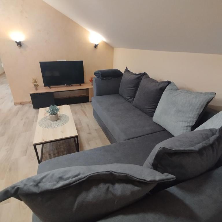 Belgrade City Home - Two-Bedroom Apartment - 8