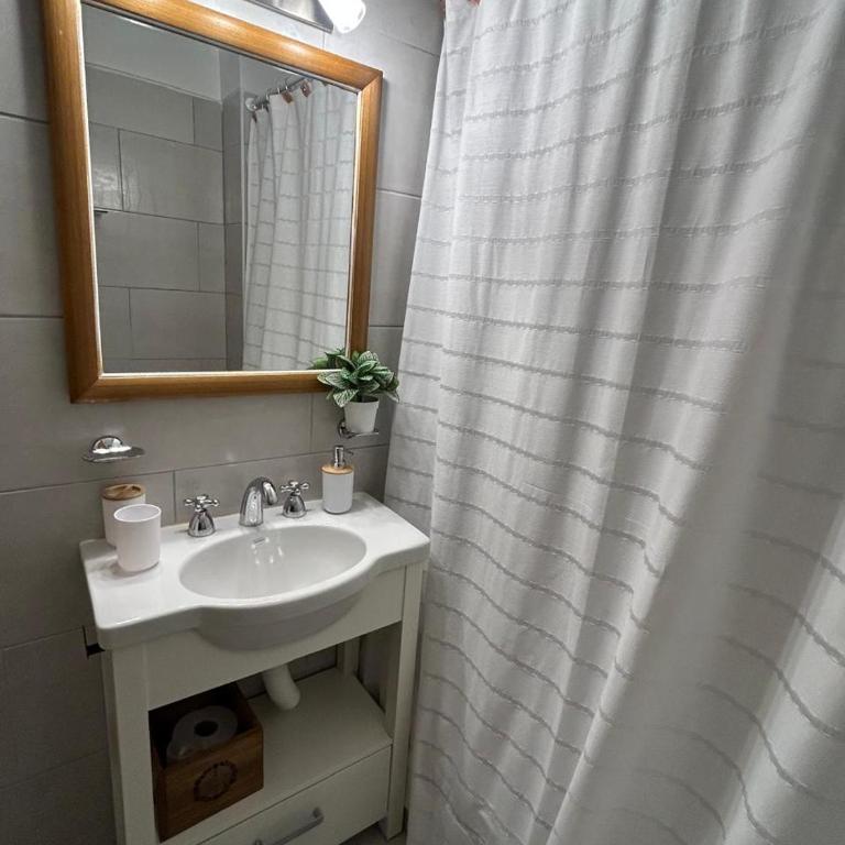 Departamento 2 Ambientes en Plaza Colon - One-Bedroom Apartment - 8