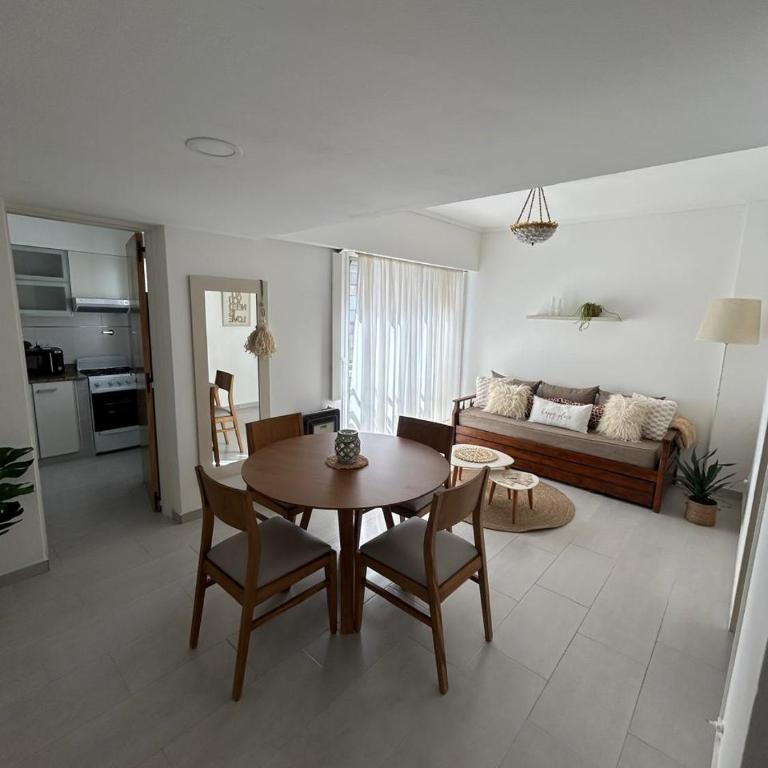 Departamento 2 Ambientes en Plaza Colon - One-Bedroom Apartment - 3