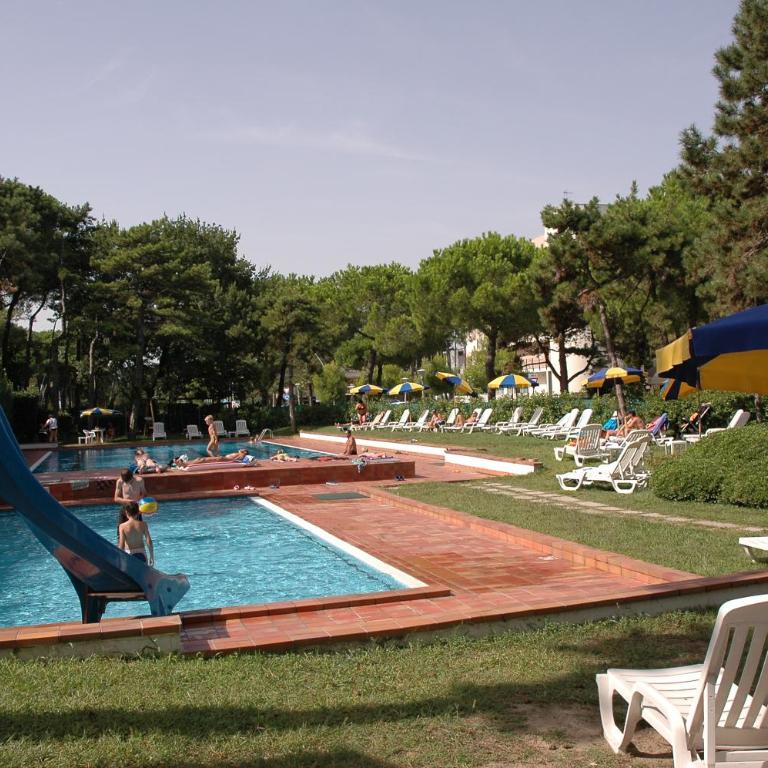 Appartamenti Vacanza Albatros - Appartamento Standard con 2 Camere da Letto - Via Julia, 3/5 - 2