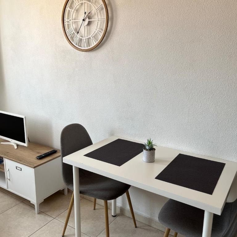 F2 moderne, proche gare, terrasse et parking prive - Appartamento con 1 Camera da Letto - 4
