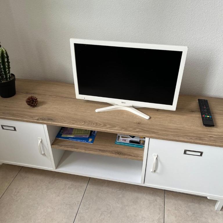 F2 moderne, proche gare, terrasse et parking prive - Appartamento con 1 Camera da Letto - 14