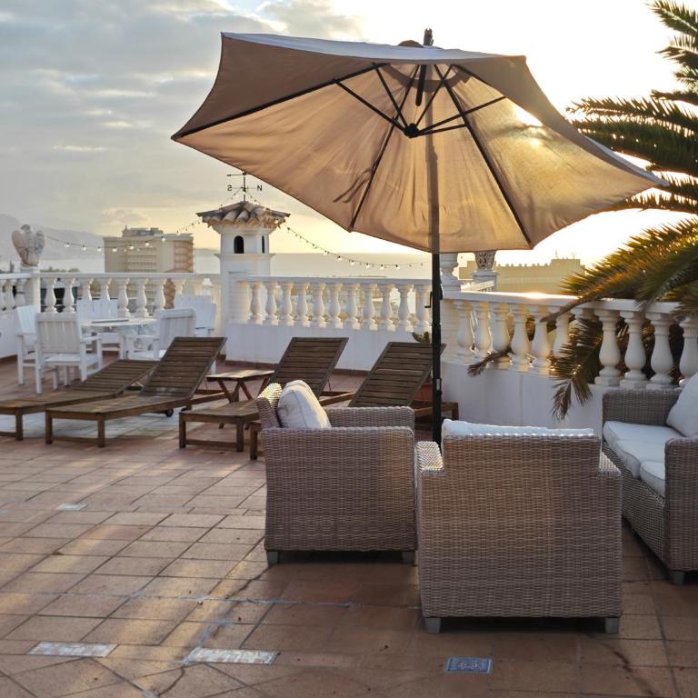 Modern Panoramic Villa with Pool & Terrace - Casa de 3 dormitorios - 16