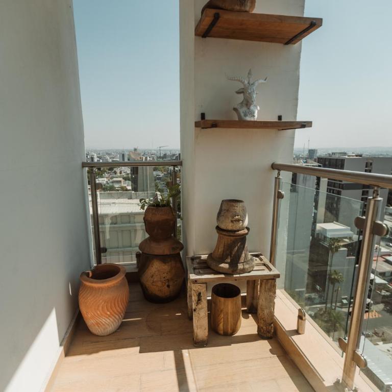 Departamento en piso 16 cerca de la Glorieta de la Minerva - Two-Bedroom Apartment - 9