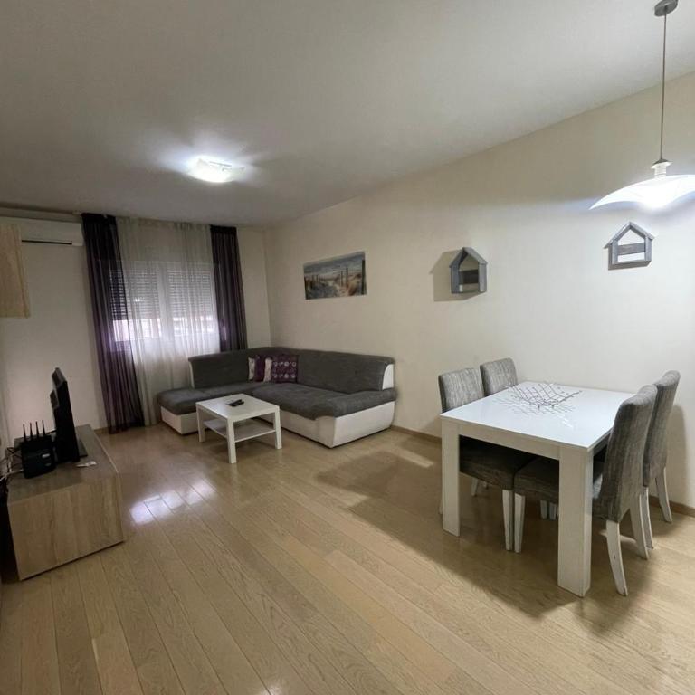 City kvart apartman 35 eur - One-Bedroom Apartment - 1