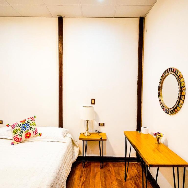 Casa Flamenco - Habitación Doble con baño privado externo - 6