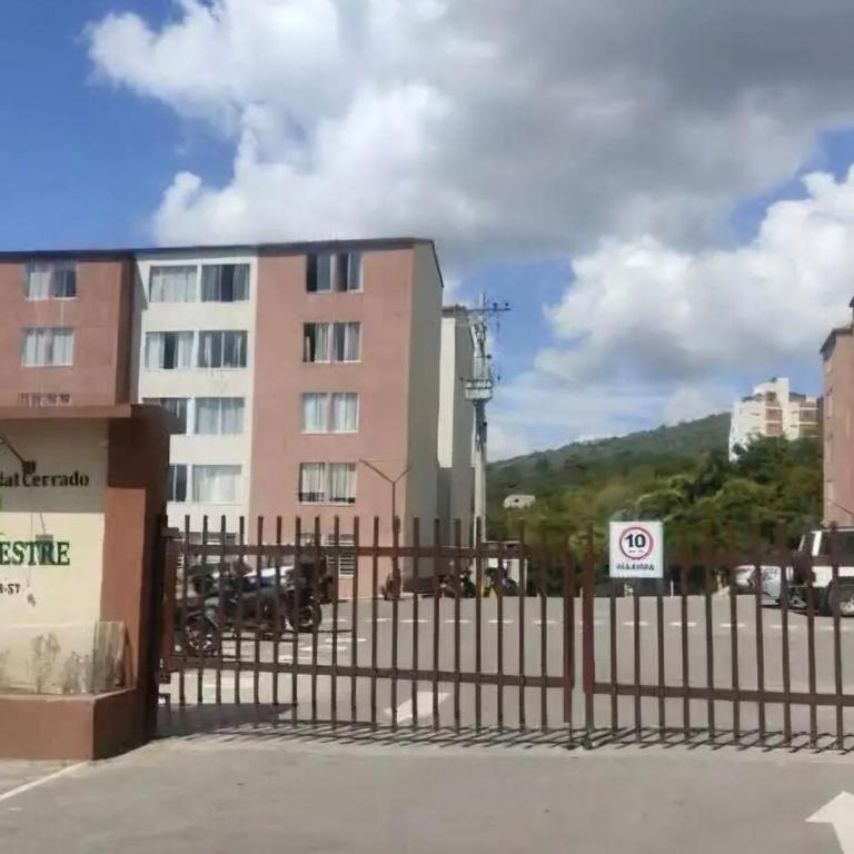 Apartamento en San Gil - Apartamento de 3 dormitorios - 4