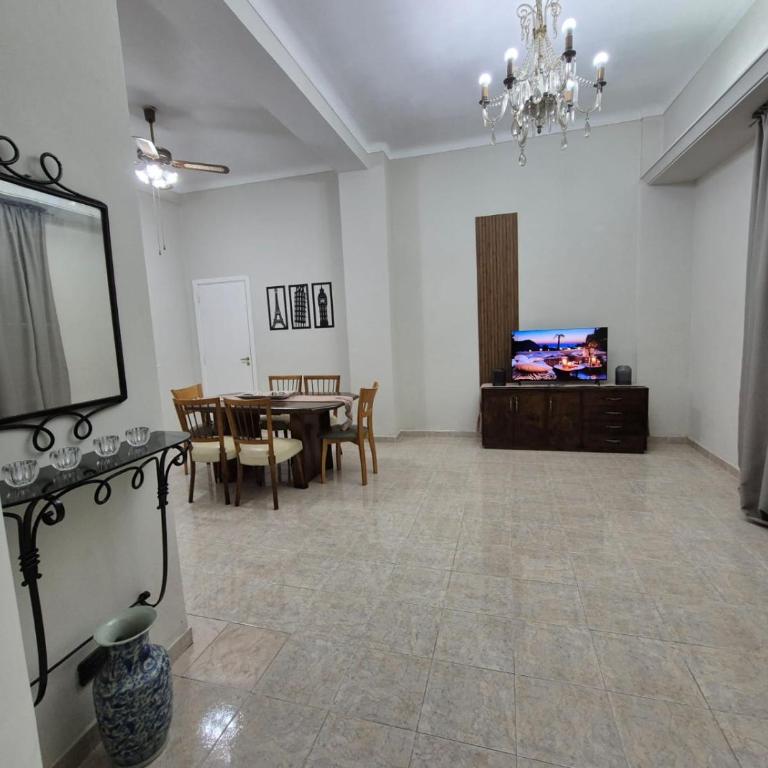 EN EL CORAZÓN DE LA FELIZ II Luminoso 3 ambientes con cochera privada - Three-Bedroom Apartment - 4