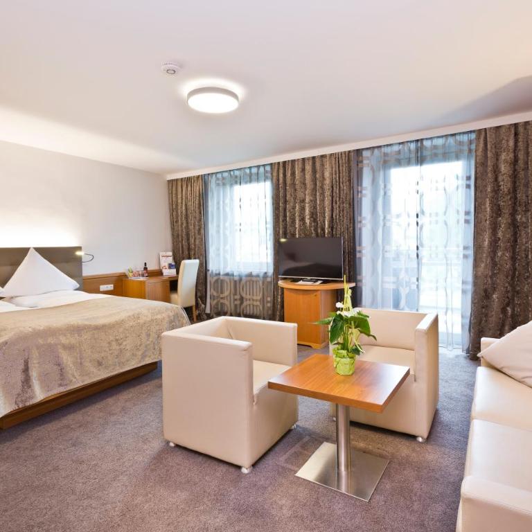 Stadthotel Goldenes Schiff - Deluxe Doppelzimmer - 8