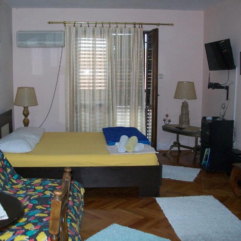 Guest House Mudresa - Studio with External Kitchenette - 21
