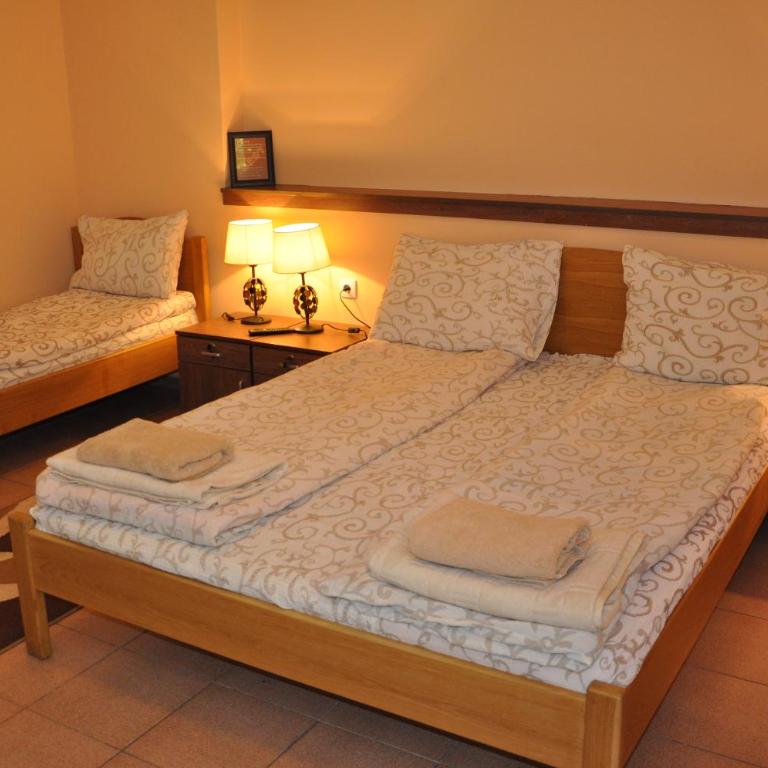 Guest House Best Food - Triple Room - 2