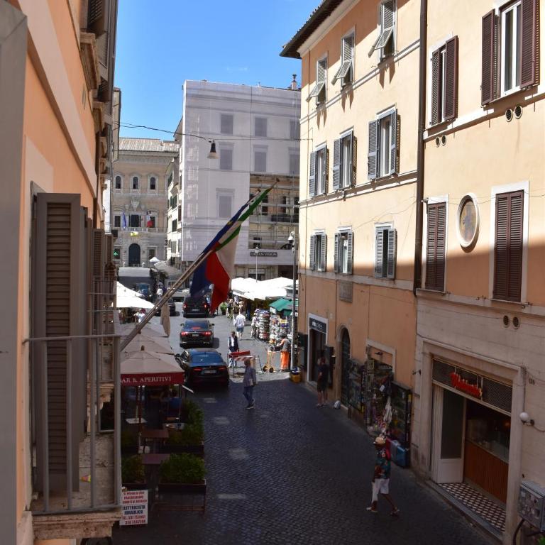Apartment in Campo de' Fiori - Appartamento con 3 Camere da Letto - 4