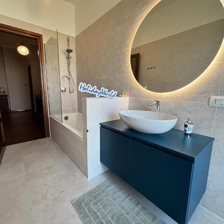 House Montecucco by Holiday World - Two-Bedroom Apartment - 19