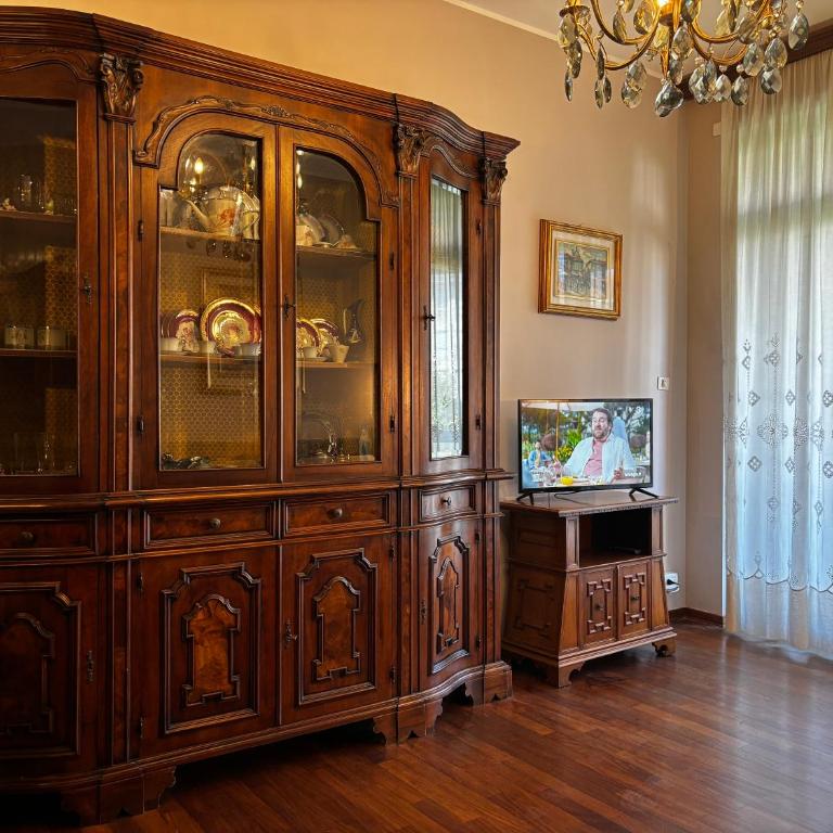 House Montecucco by Holiday World - Two-Bedroom Apartment - 10