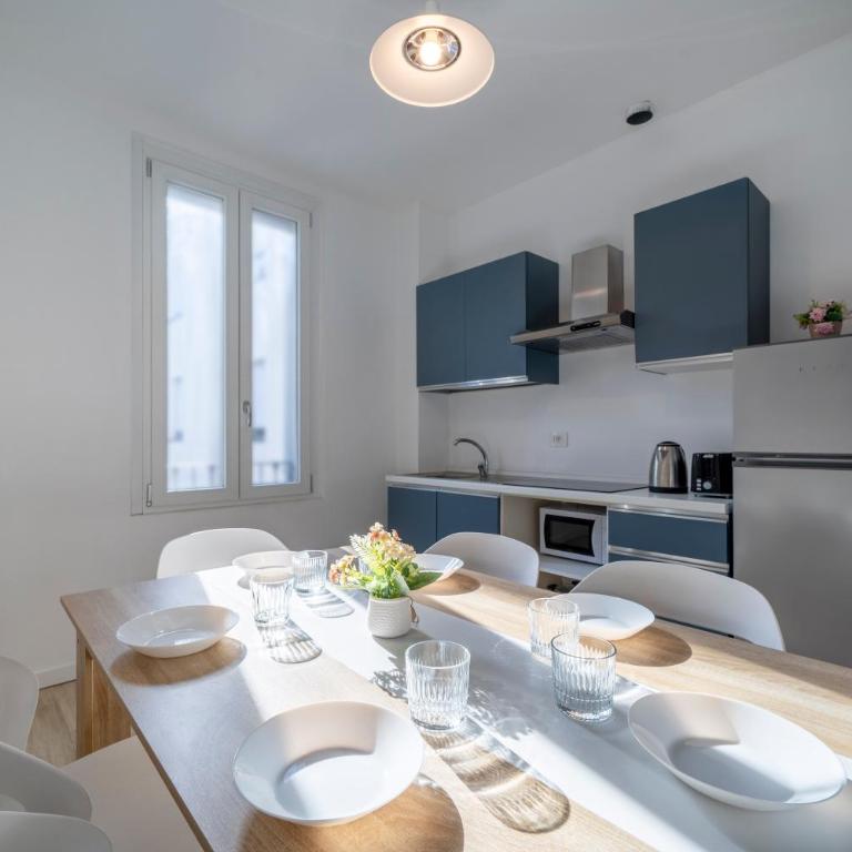 LAKE COMO - 2min to Lake and Station - Free Park and Wifi - Appartamento con 2 Camere da Letto - 22