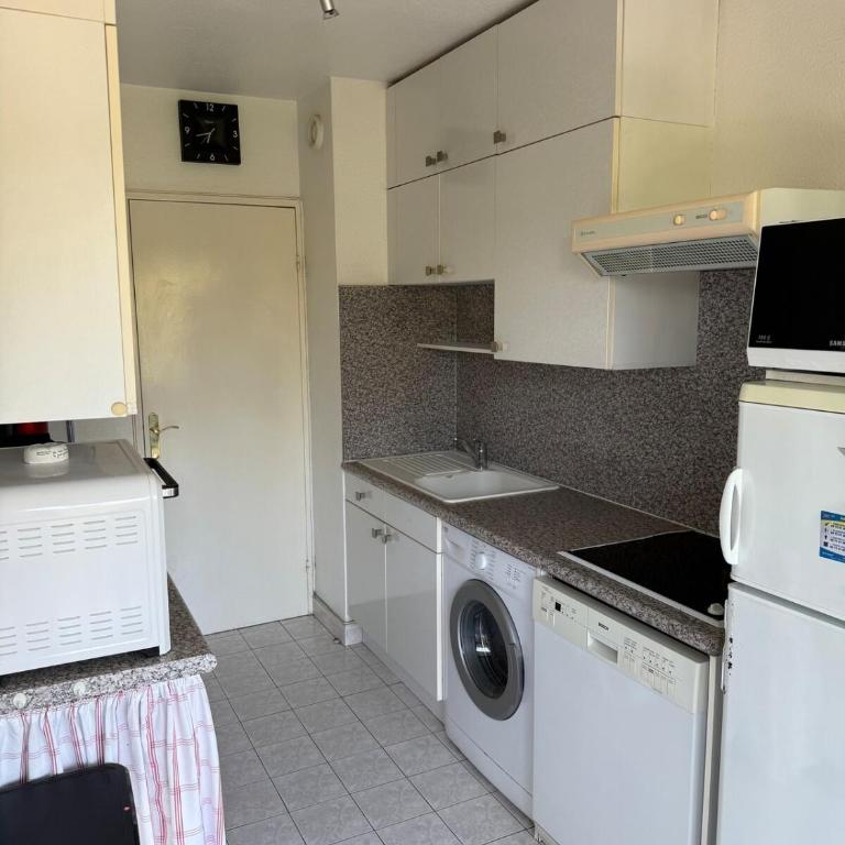 Beautiful F2 pool in Islette du Riou - Apartamento de 1 dormitorio - 10