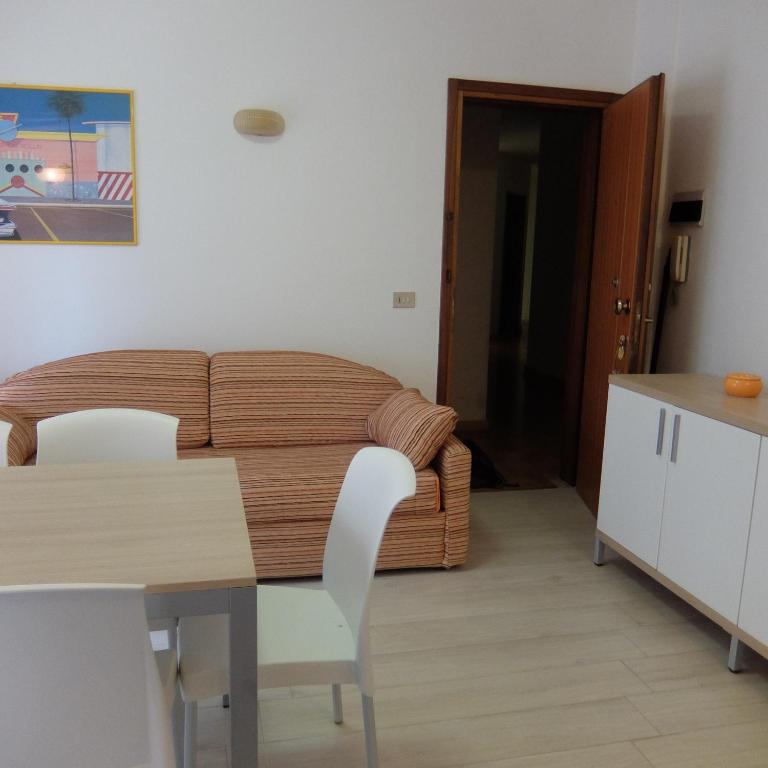 Residence Gambero 24 - Appartamento con 2 Camere da Letto e Balcone - 10