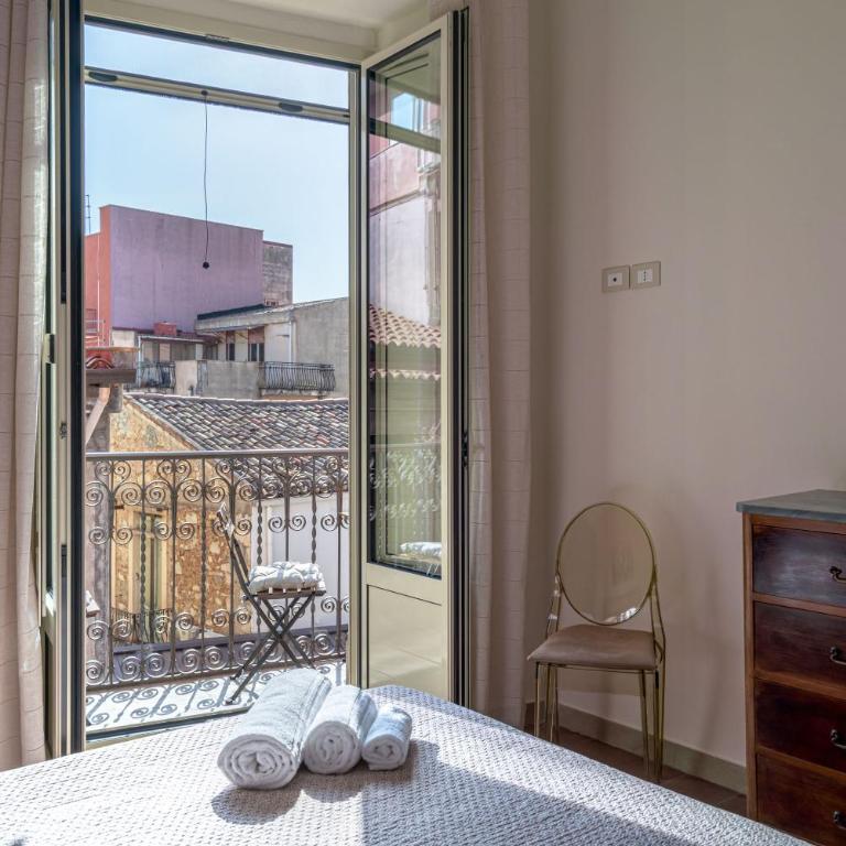 Casa Aurea Taormina - Appartamento con 2 Camere da Letto e Balcone - 11