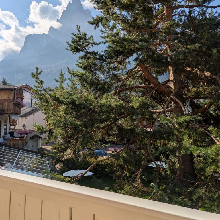 Eden Apartments - One-Bedroom Apartment with Balcony - 1