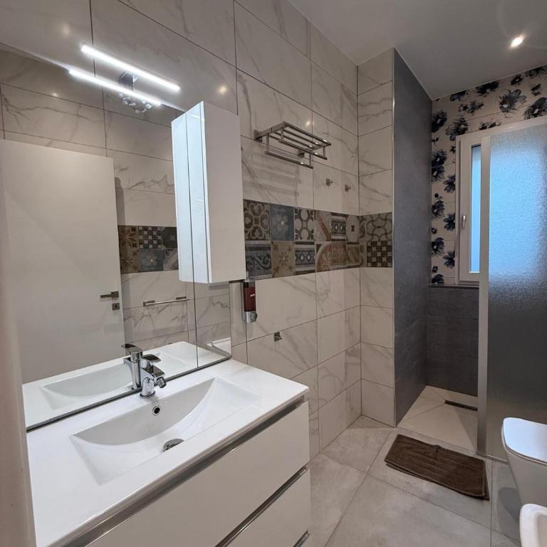 Destina Apartments - One-Bedroom Apartment - 17
