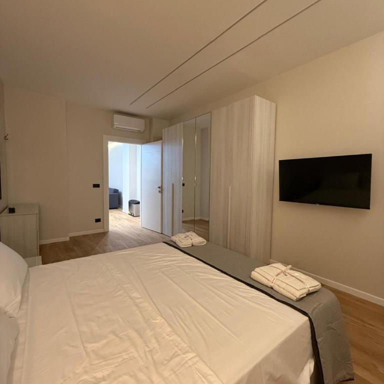 Destina Apartments - One-Bedroom Apartment - 24
