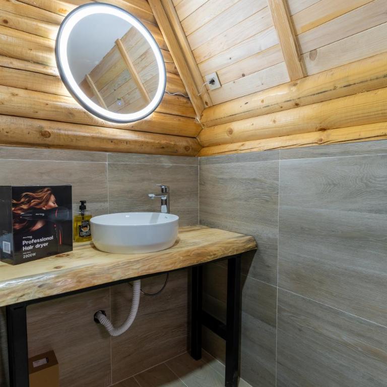 Wood heaven - One-Bedroom Chalet - 4