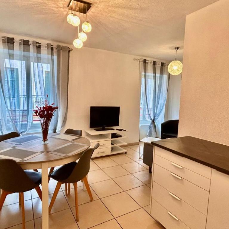 Jolie T3 Dans le parc des Thermes - Appartement 2 Chambres - 12