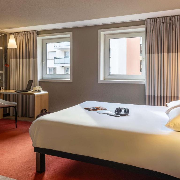 ibis Toulouse Pont Jumeaux - Chambre Supérieure avec 1 Lit Double et 1 Lit Simple - 6