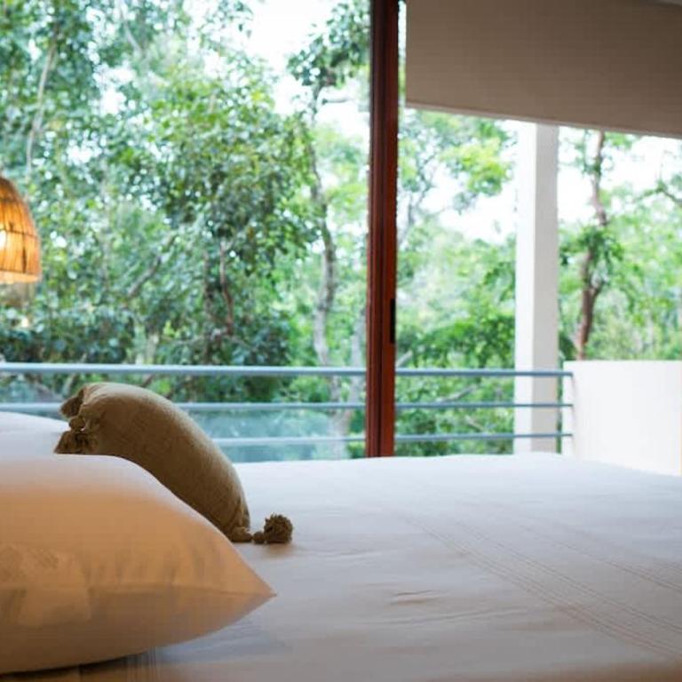 Elegant 3BR Penthouse Haven with Private Rooftop Pool & Jungle Views - Apartamento - 27