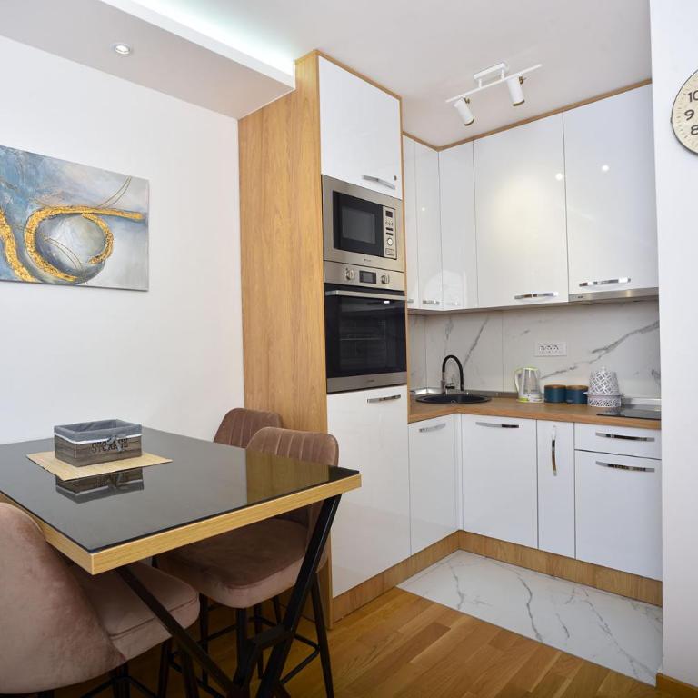 Vila Mina - Deluxe One-Bedroom Apartment - 22