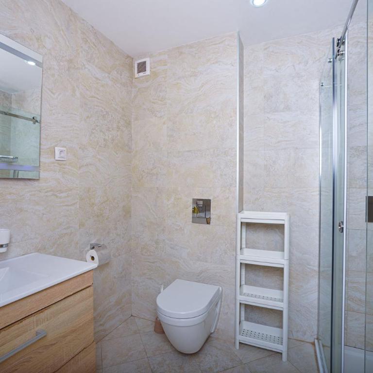 Vila Mina - Two-Bedroom Apartment - 17
