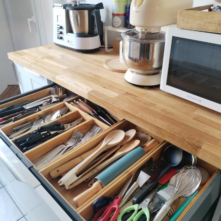 Grand appartement lumineux avec parking gratuit - Apartment mit 1 Schlafzimmer - 6