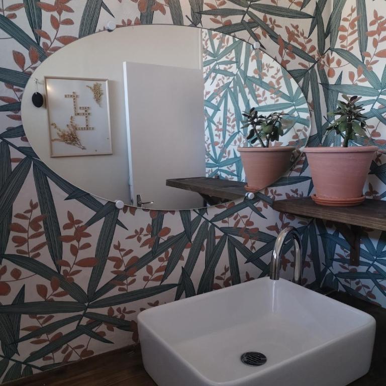 Grand appartement lumineux avec parking gratuit - Apartment mit 1 Schlafzimmer - 8