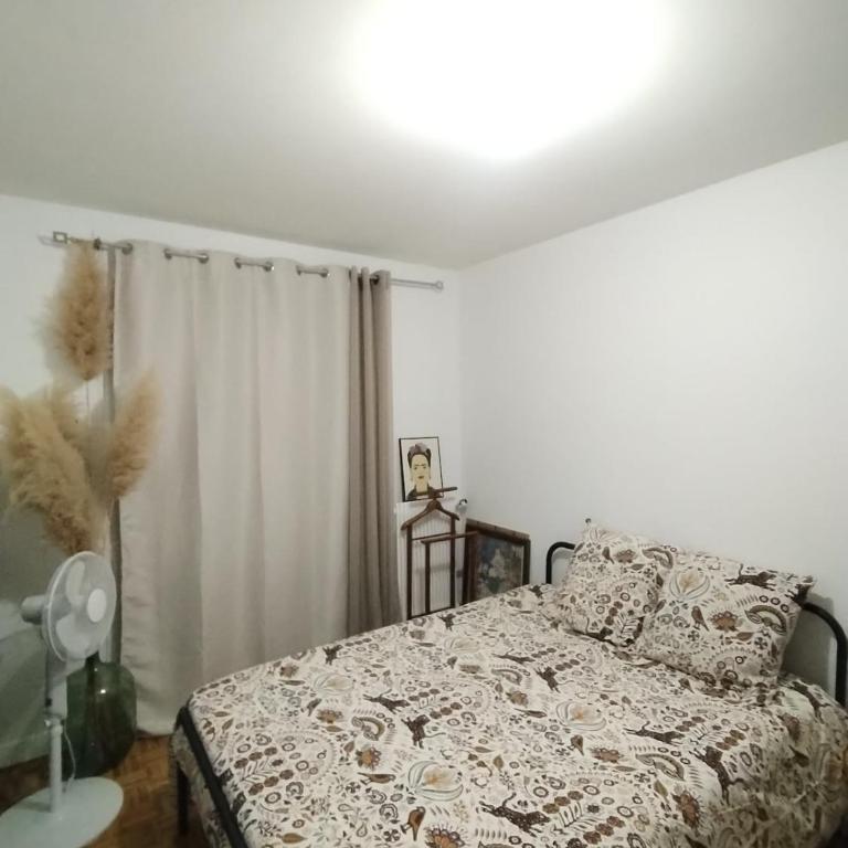 Grand appartement lumineux avec parking gratuit - Apartment mit 1 Schlafzimmer - 12