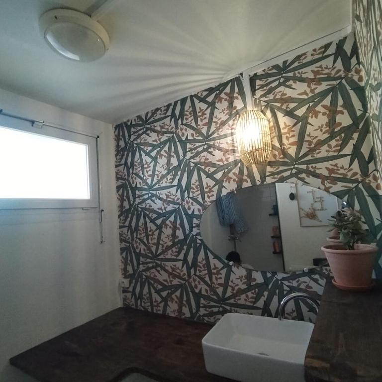 Grand appartement lumineux avec parking gratuit - Apartment mit 1 Schlafzimmer - 13
