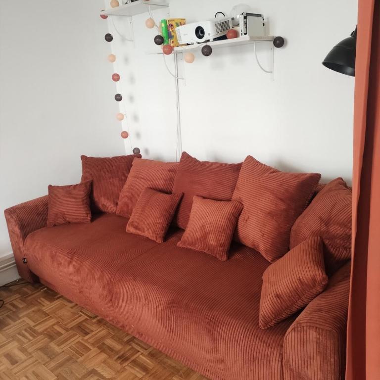 Grand appartement lumineux avec parking gratuit - Apartment mit 1 Schlafzimmer - 16