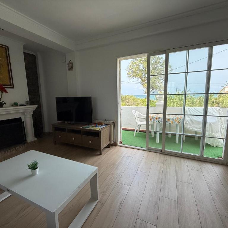 Chalet Denia playa primera linea - Four-Bedroom House - 1