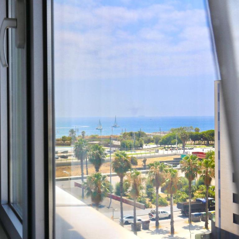 Eurohotel Diagonal Port - Superior Room with Partial Sea View - 8