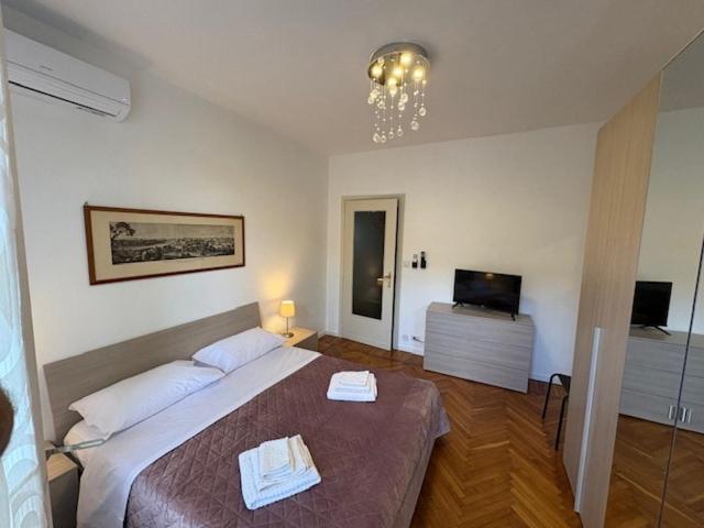 Miky House - Two-Bedroom Apartment - 64