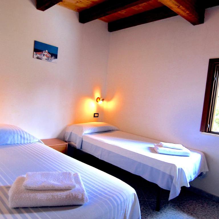 VILLASEASICILY , POOL SALT WATER and NATURAL CHLORINE IN BALESTRATE - PALERMO - Casa con 3 Camere da Letto - 17
