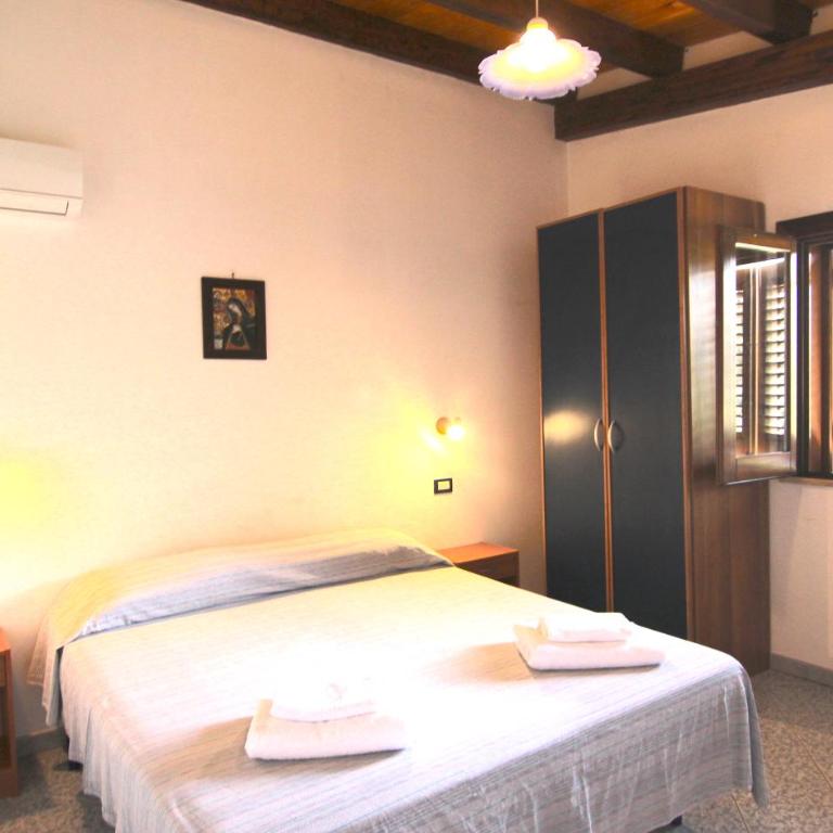 VILLASEASICILY , POOL SALT WATER and NATURAL CHLORINE IN BALESTRATE - PALERMO - Casa con 3 Camere da Letto - 14