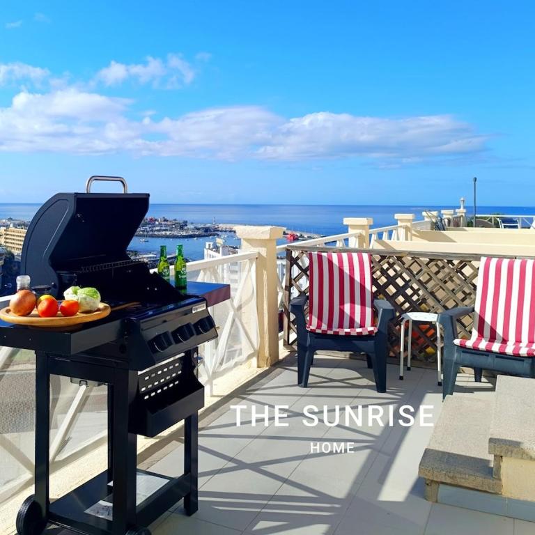 The Sunrise Home Sea views and terrace house with barbecue - Two-Bedroom House - 1