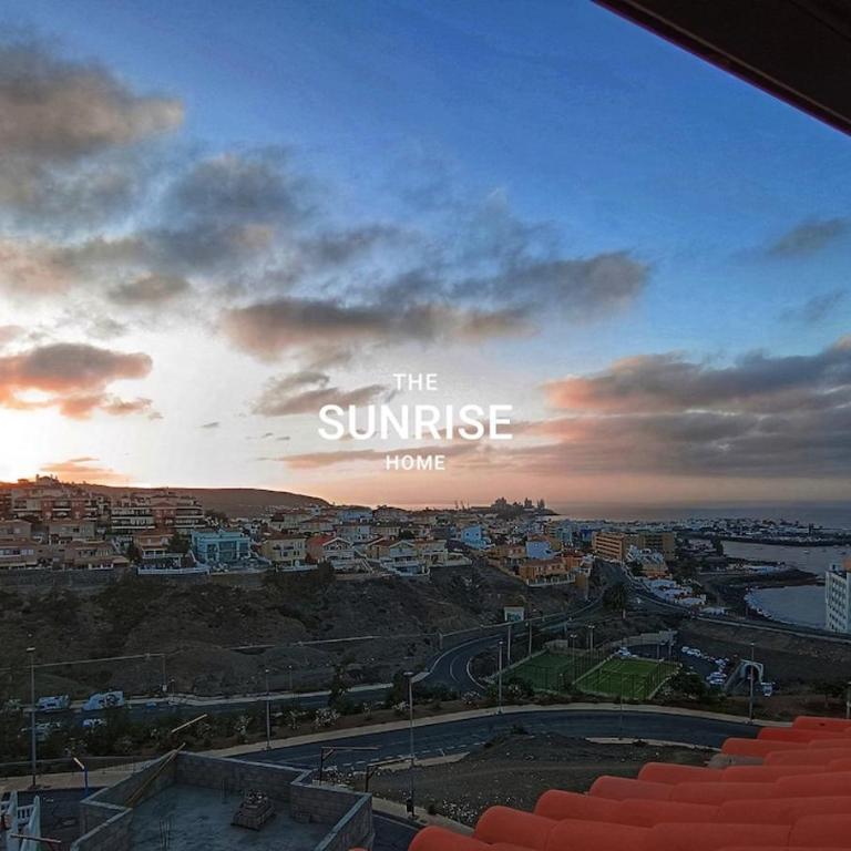 The Sunrise Home Sea views and terrace house with barbecue - Two-Bedroom House - 3