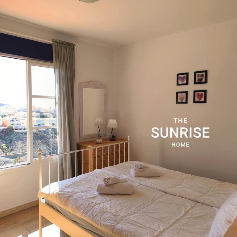The Sunrise Home Sea views and terrace house with barbecue - Two-Bedroom House - 22