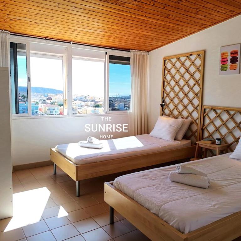 The Sunrise Home Sea views and terrace house with barbecue - Two-Bedroom House - 27