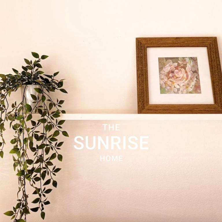 The Sunrise Home Sea views and terrace house with barbecue - Two-Bedroom House - 11