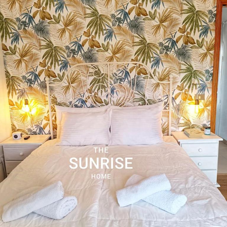 The Sunrise Home Sea views and terrace house with barbecue - Two-Bedroom House - 18
