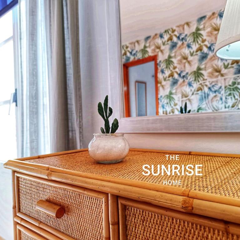 The Sunrise Home Sea views and terrace house with barbecue - Two-Bedroom House - 21