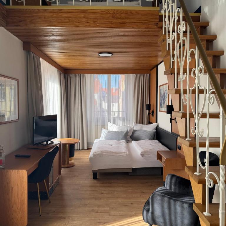 Hotel Goldener Hirsch - Großes Doppelzimmer auf 2 Etagen - 6